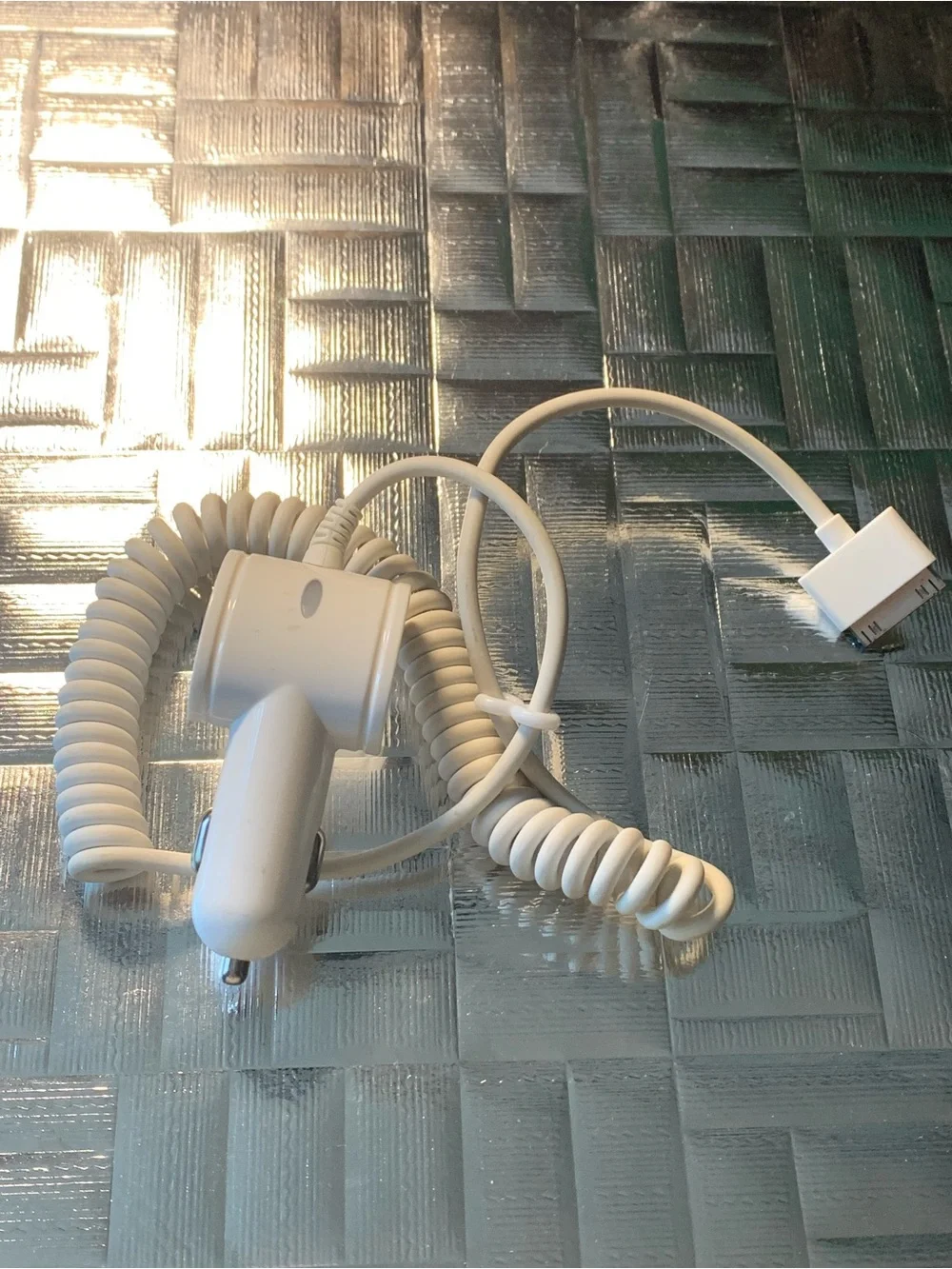 White Coiled Car Charger for Tablets & Mobile Devices